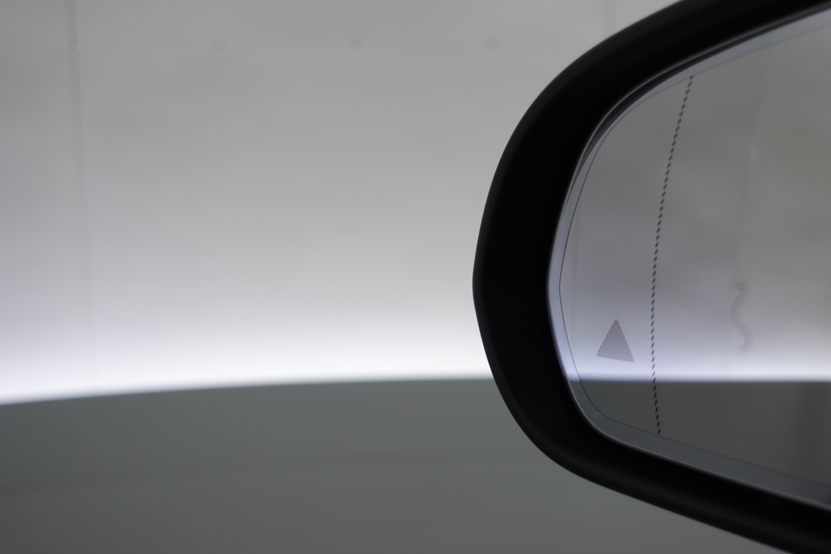 MERCEDES-BENZ EQA 2022