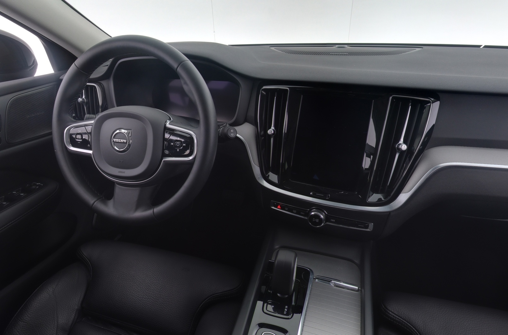 VOLVO V60 2022