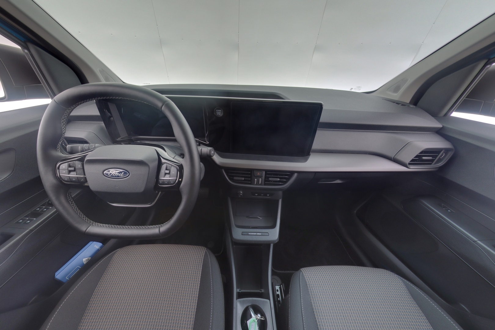 FORD Tourneo Courier 2025