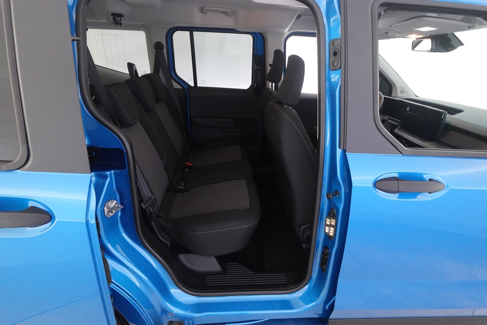 FORD Tourneo Courier 2025