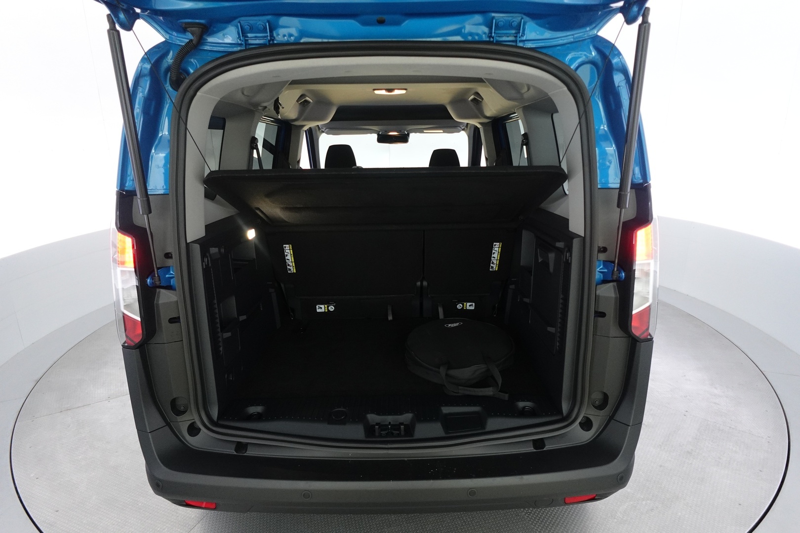 FORD Tourneo Courier 2025
