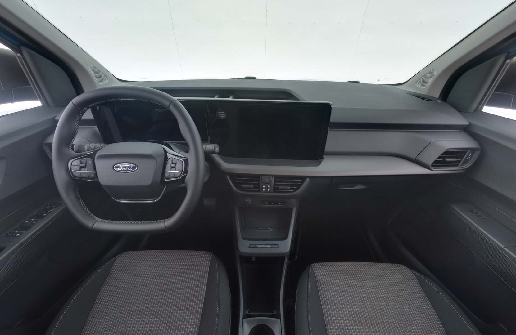 FORD TOURNEO COURIER 2025