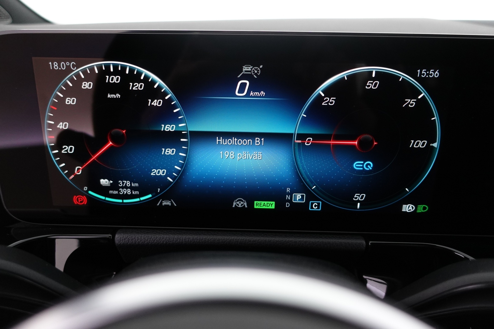 MERCEDES-BENZ EQA 2022