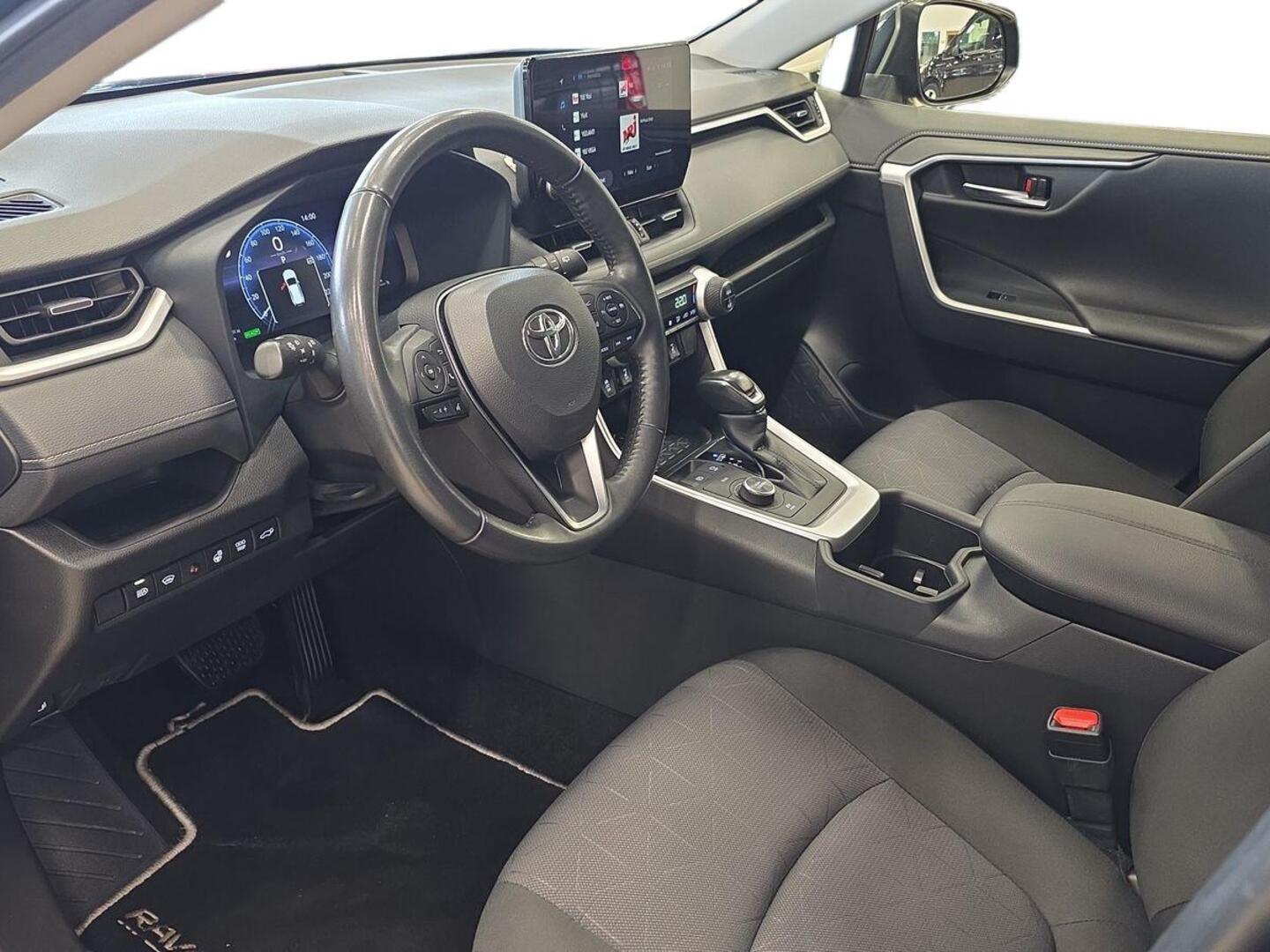 TOYOTA RAV4 14