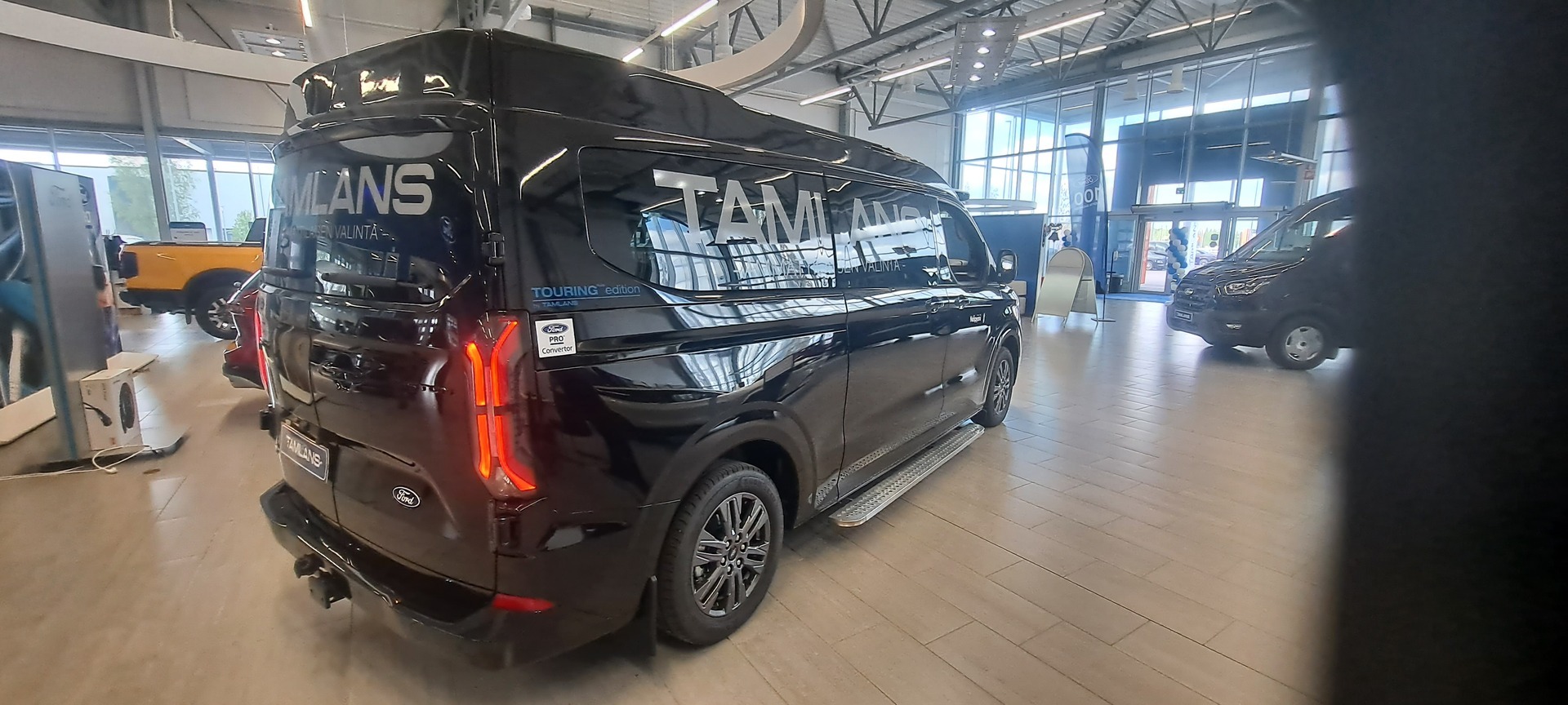 FORD TRANSIT CUSTOM 4