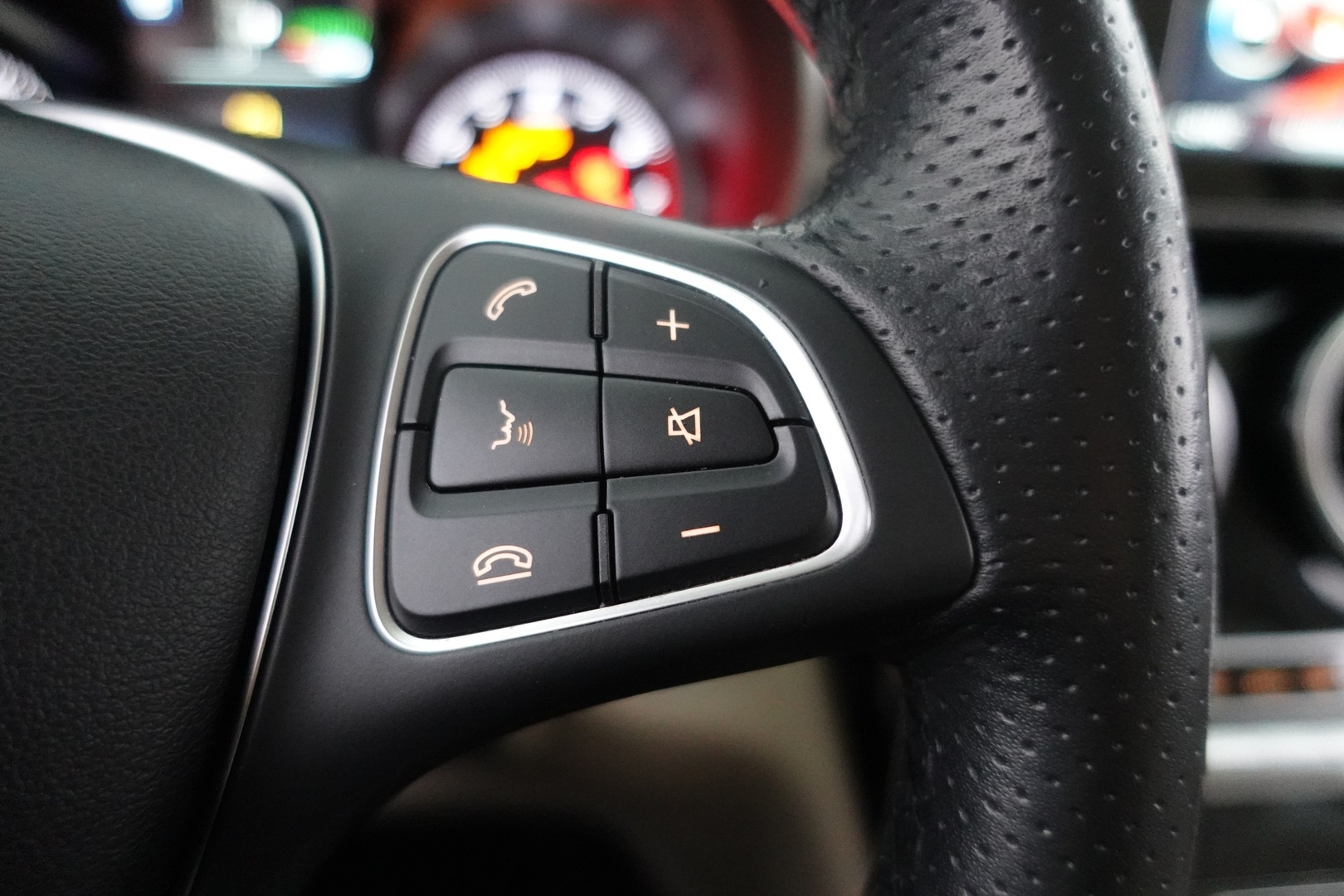 MERCEDES-BENZ GLC 2018