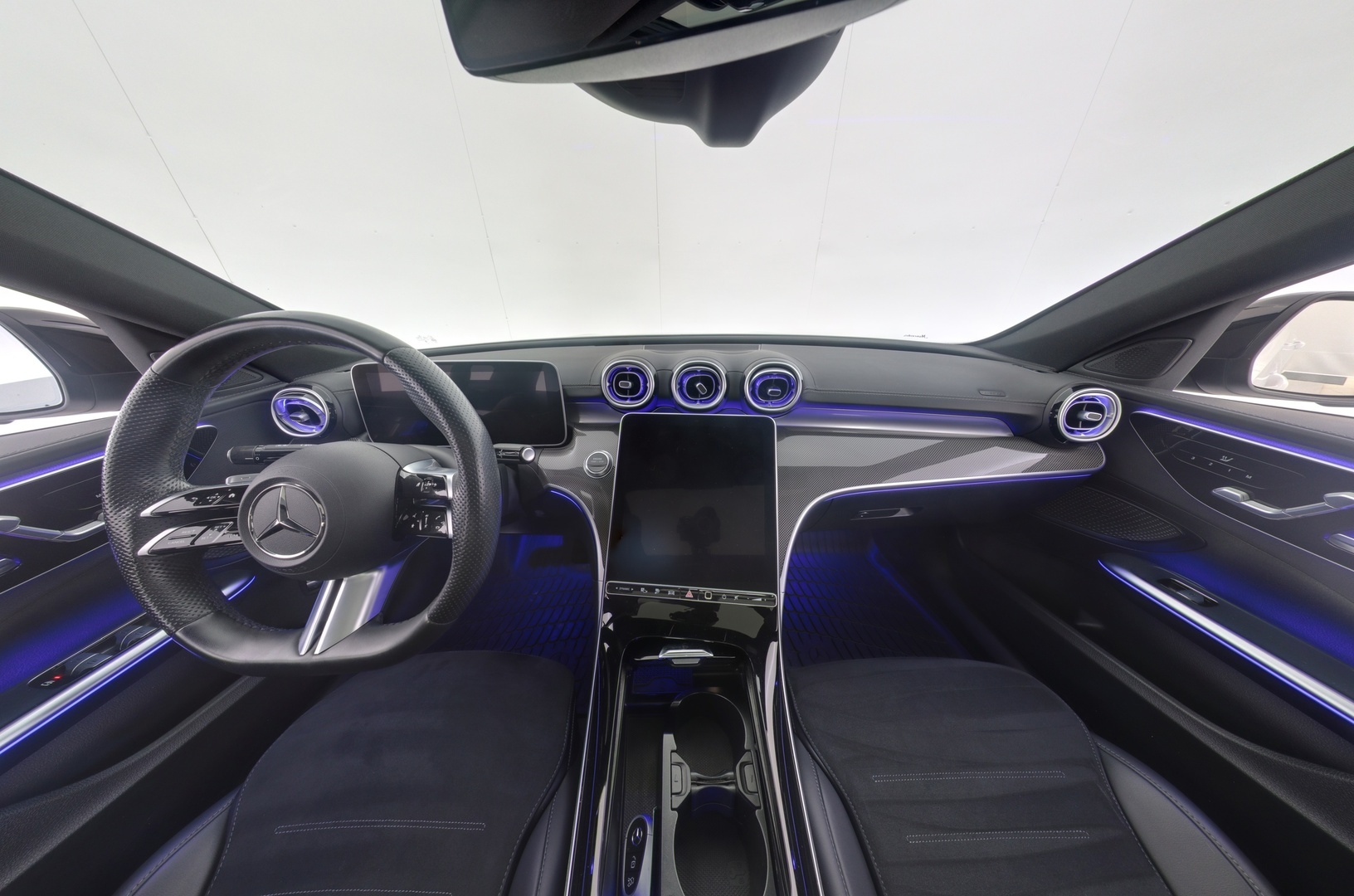 MERCEDES-BENZ C 2023