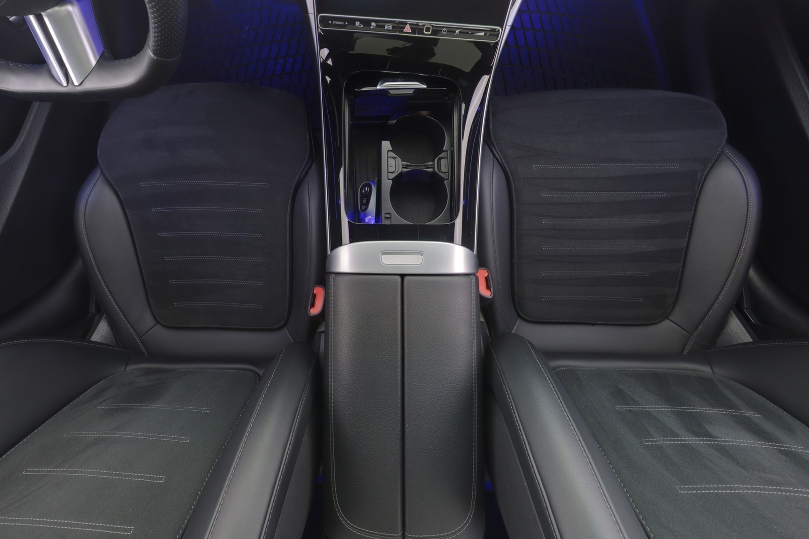 MERCEDES-BENZ C 2023