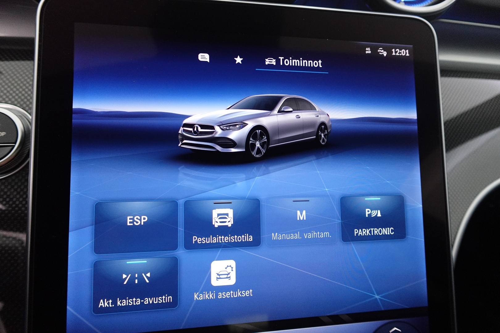 MERCEDES-BENZ C 2023