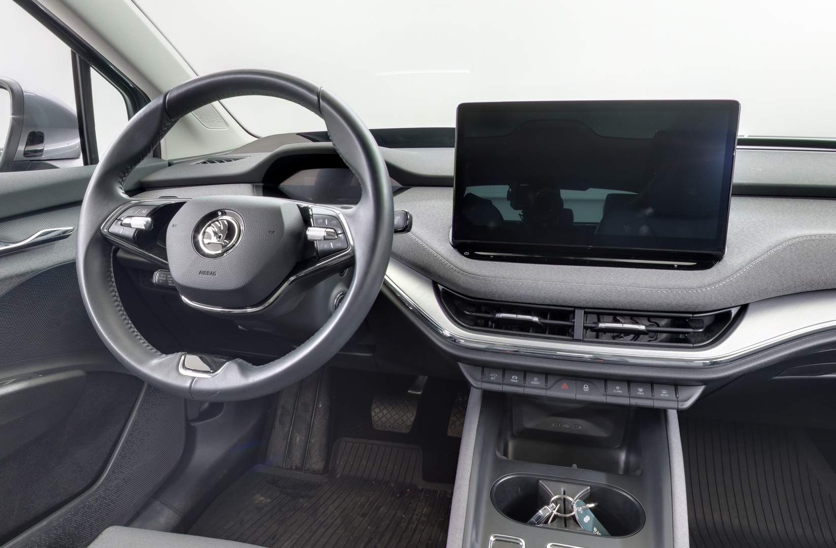 SKODA Enyaq 2024