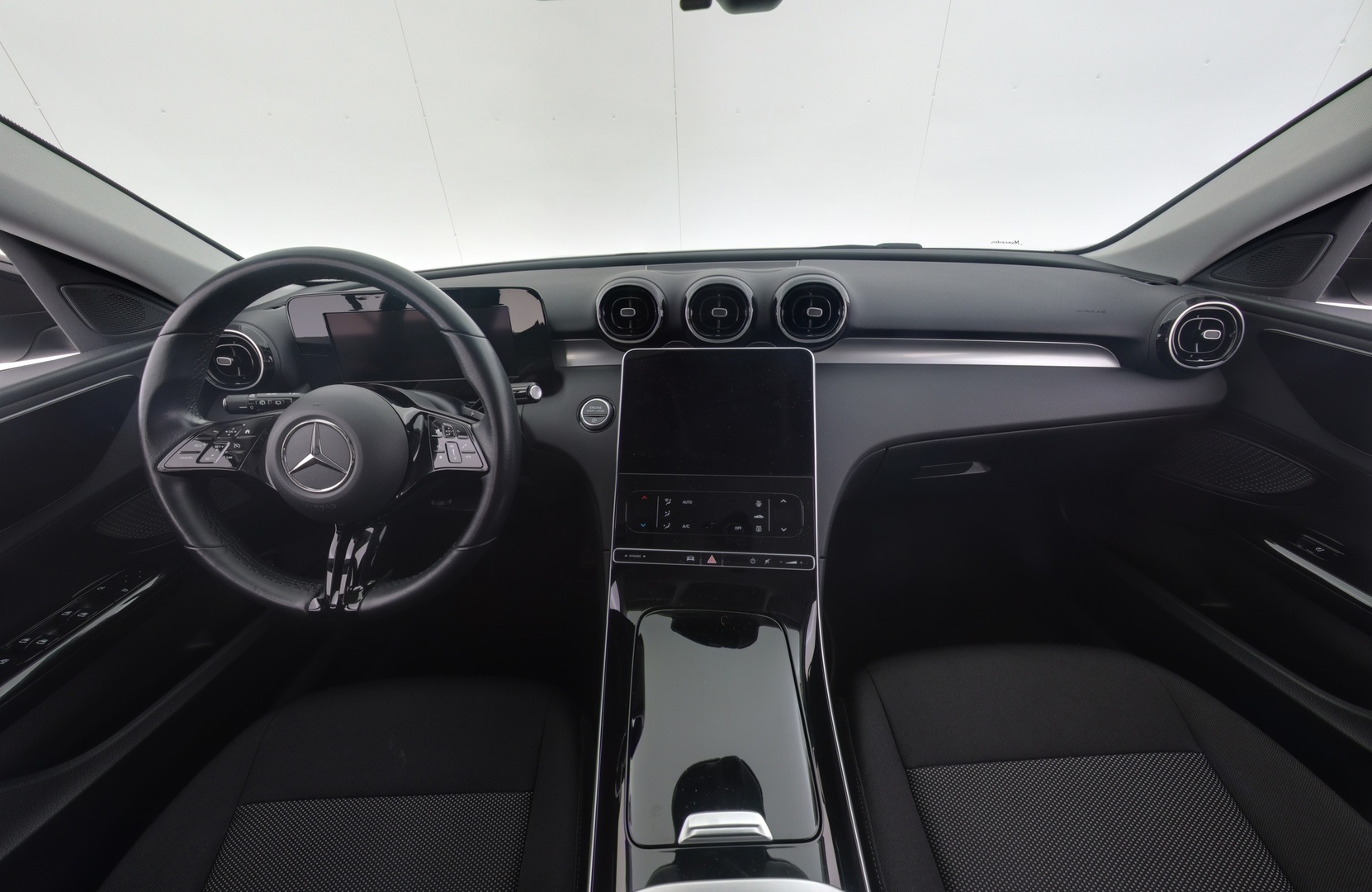 MERCEDES-BENZ C 2022