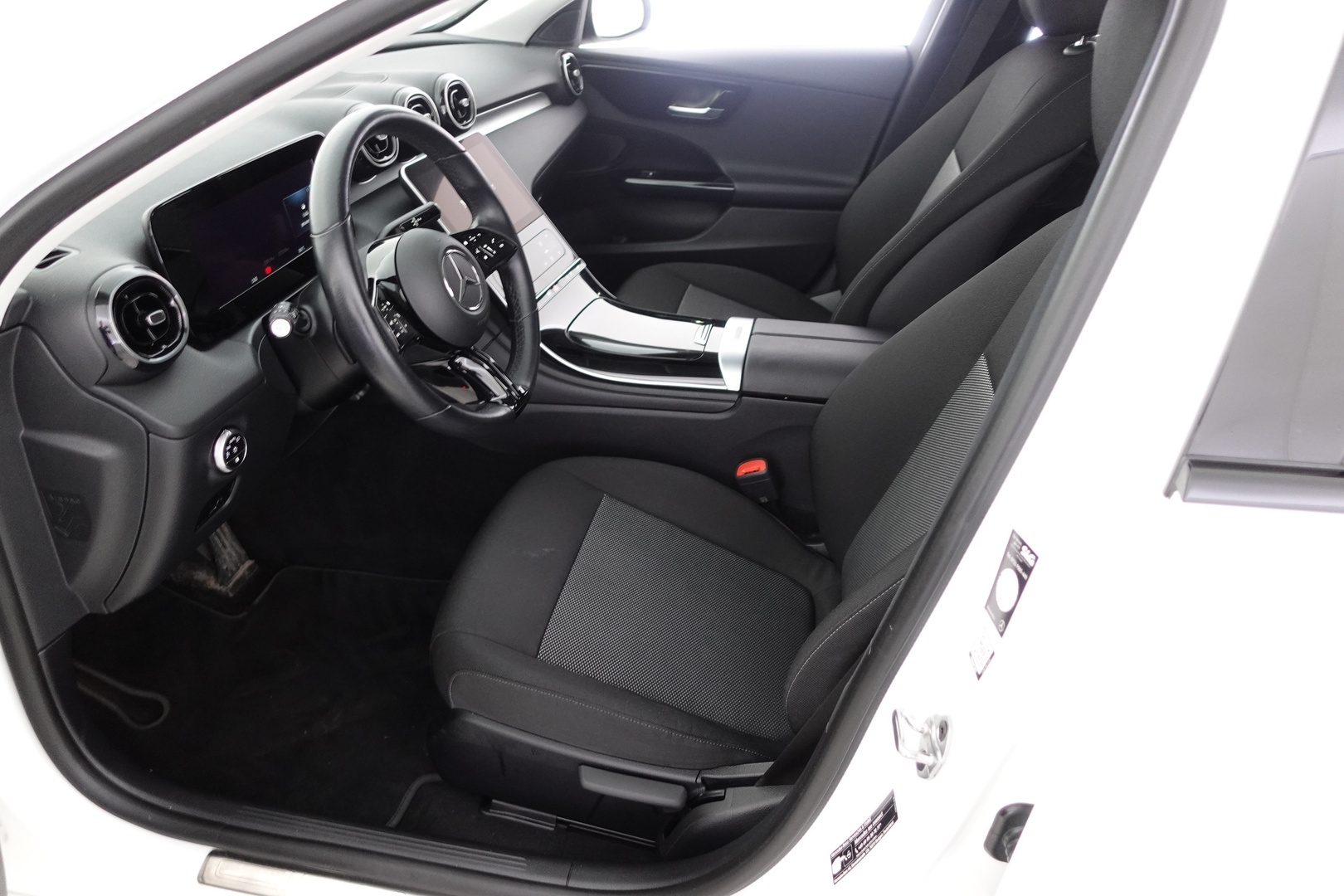 MERCEDES-BENZ C 2022