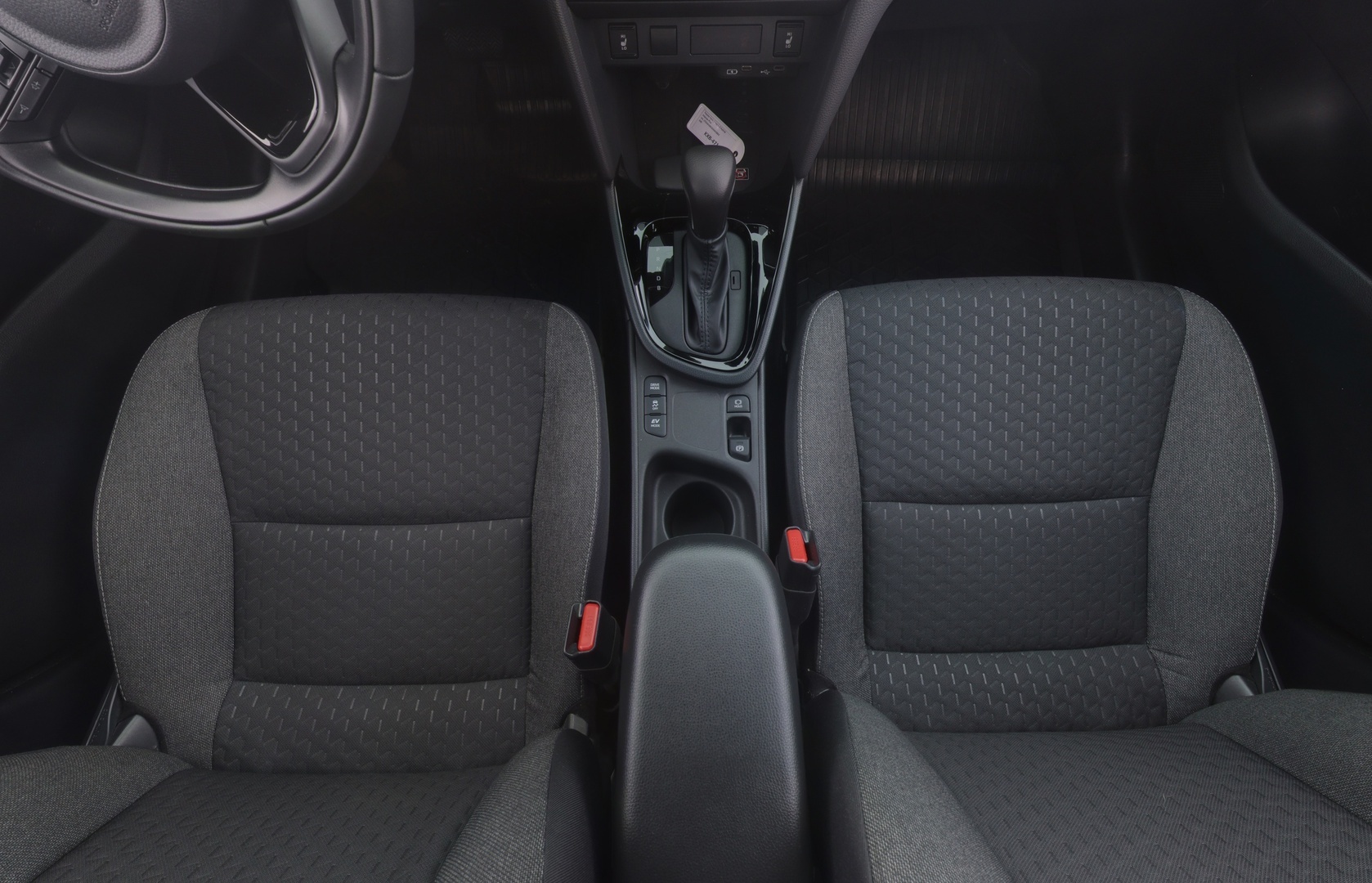 TOYOTA Yaris Cross 2025