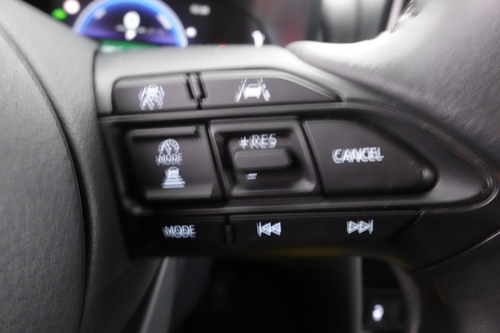 TOYOTA Yaris Cross 2025