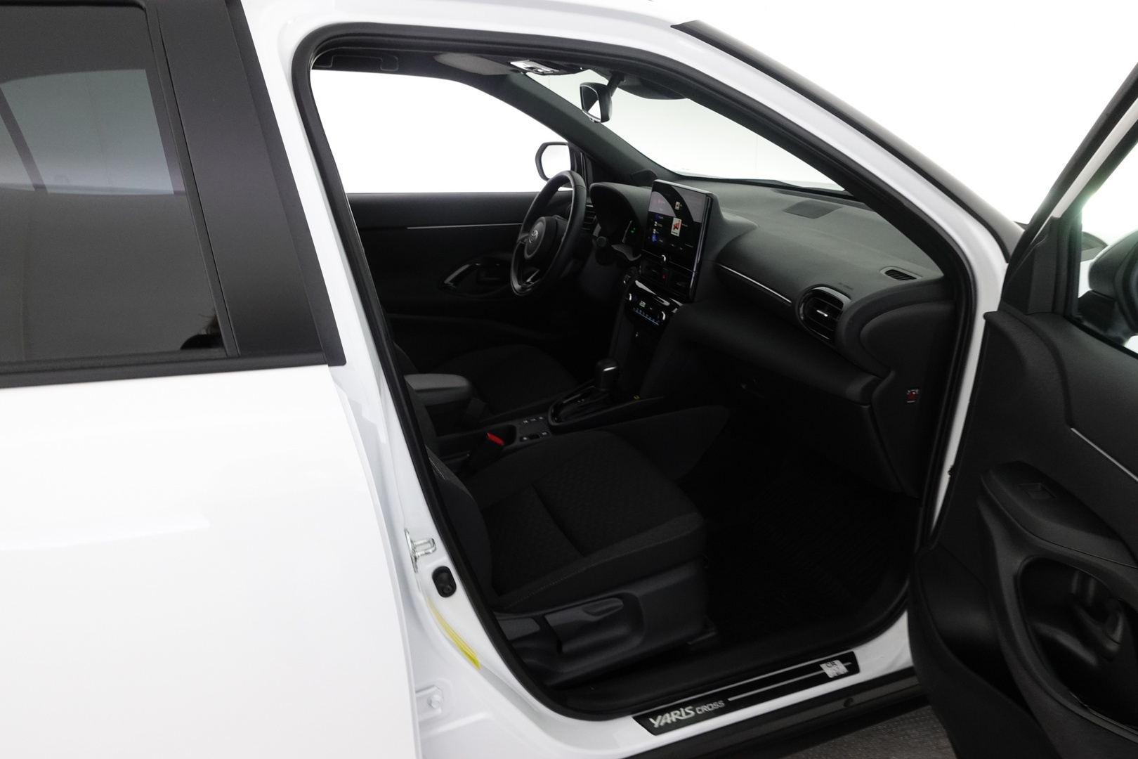 TOYOTA Yaris Cross 2025