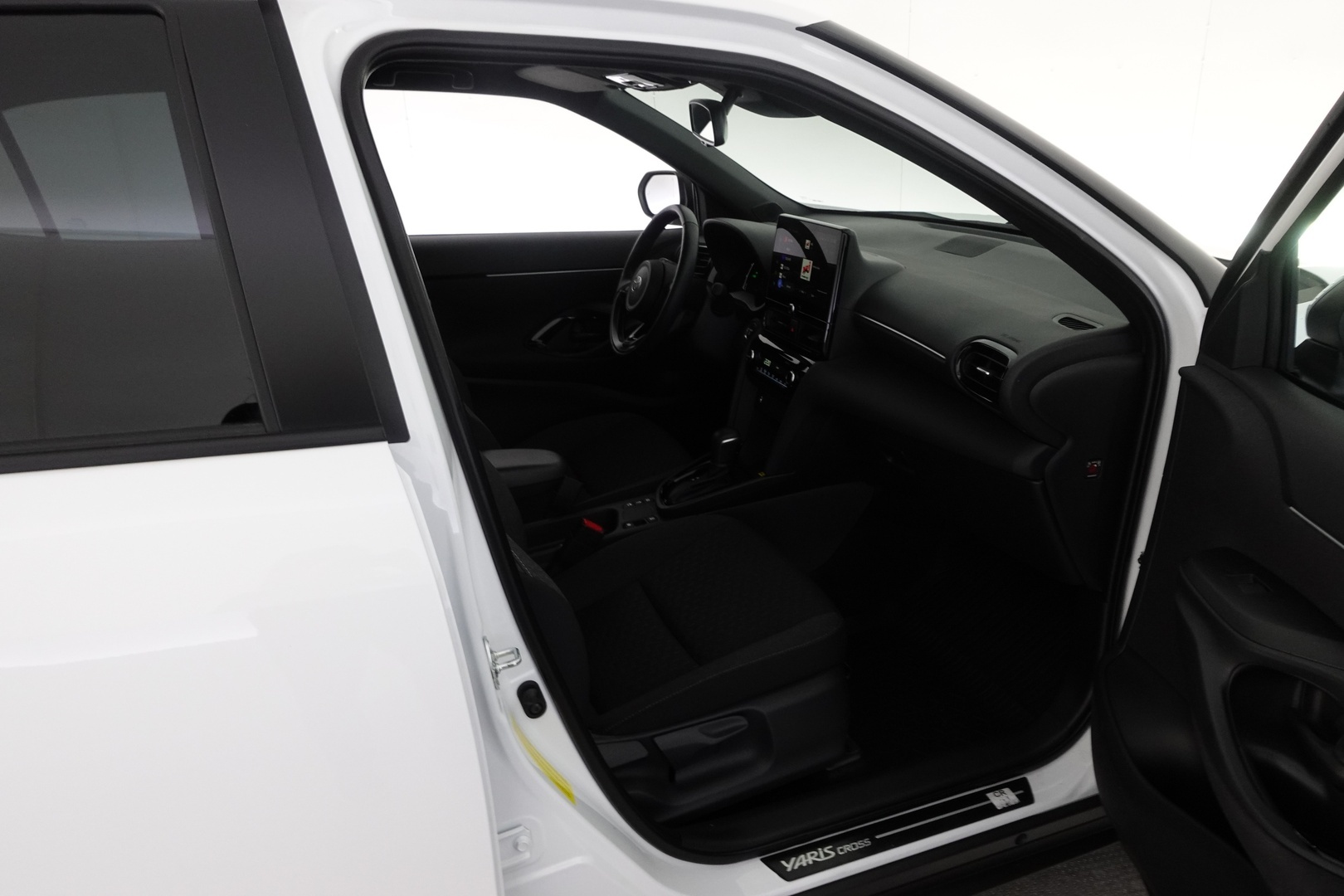 TOYOTA Yaris Cross 2025