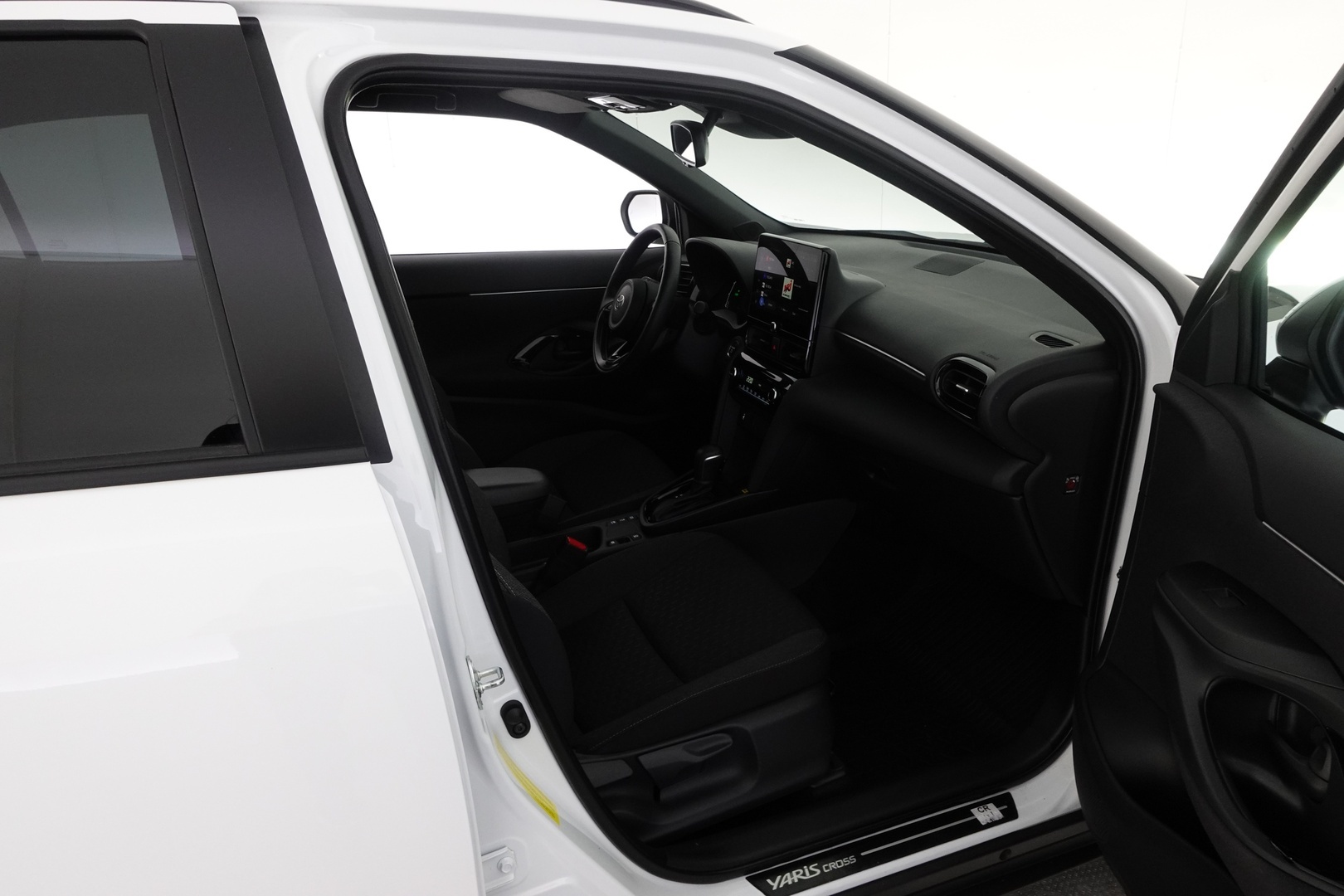 TOYOTA Yaris Cross 2025