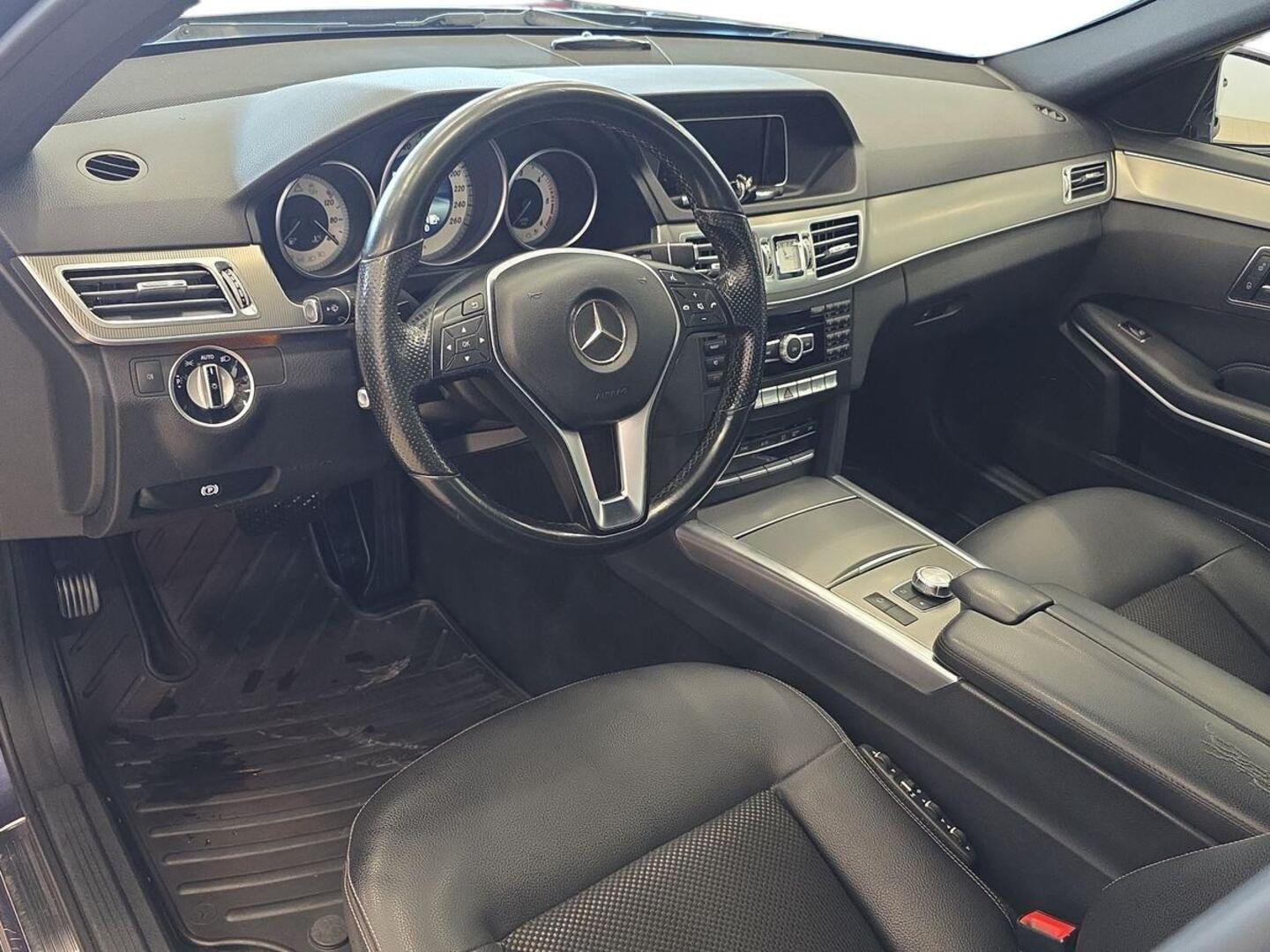 MERCEDES-BENZ E 2015