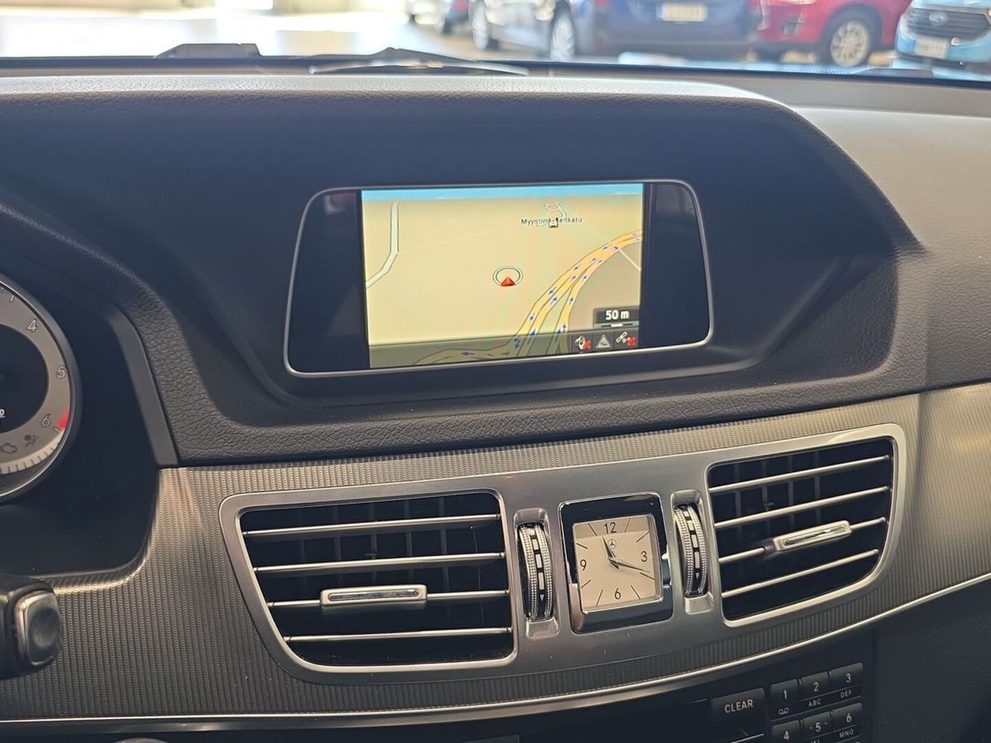 MERCEDES-BENZ E 2015