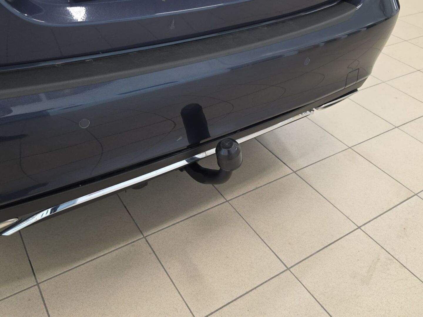 MERCEDES-BENZ E 2015