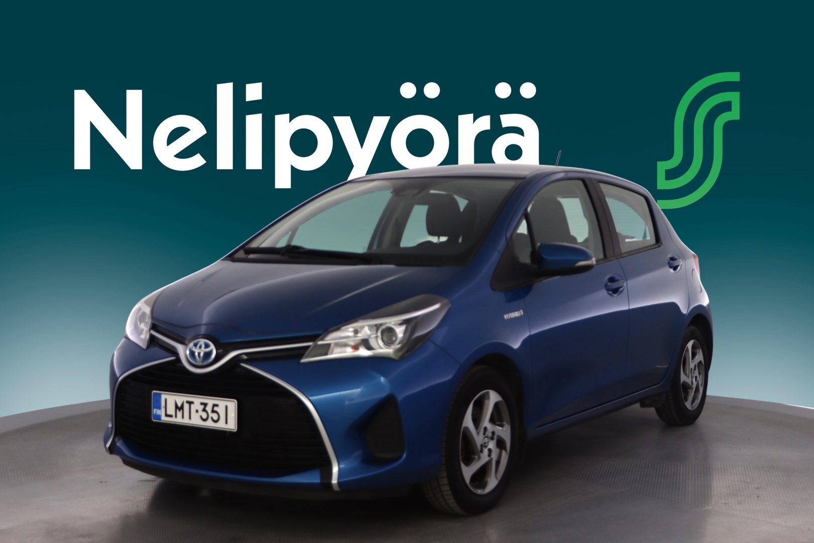 TOYOTA Yaris 2015