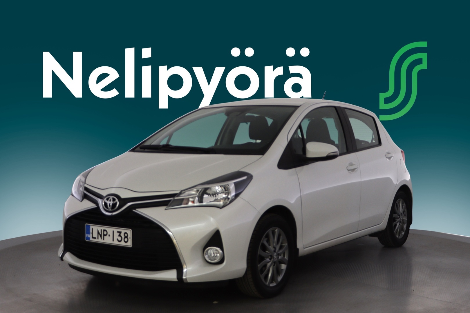 TOYOTA Yaris 2016