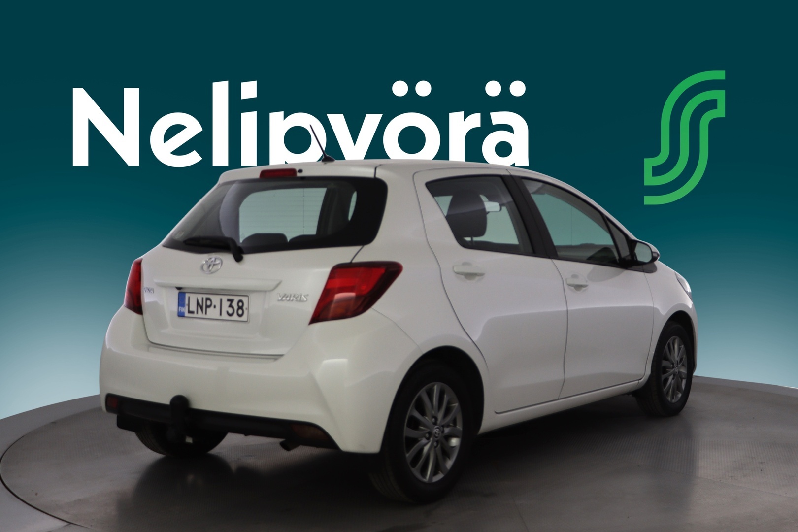 TOYOTA Yaris 2016