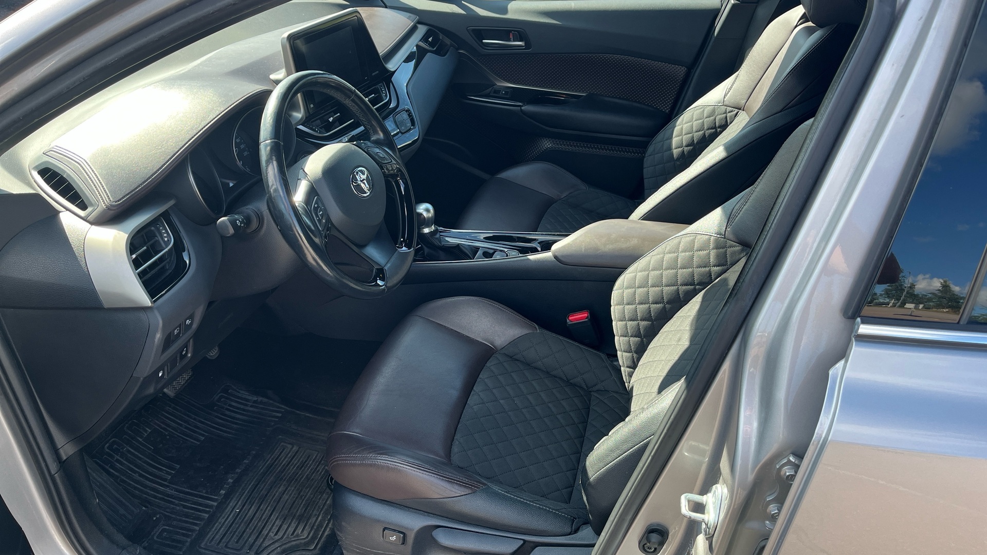 TOYOTA C-HR 2018