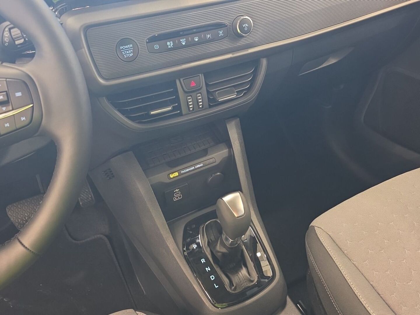 FORD TOURNEO COURIER 19