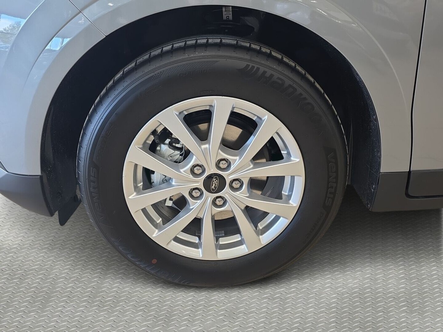 FORD TOURNEO COURIER 9