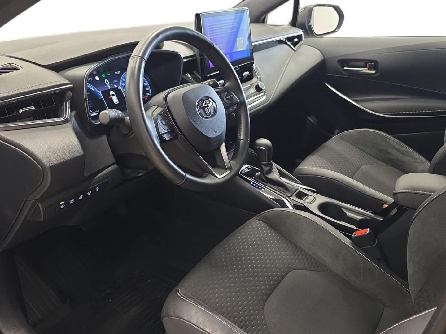 TOYOTA Corolla 2023