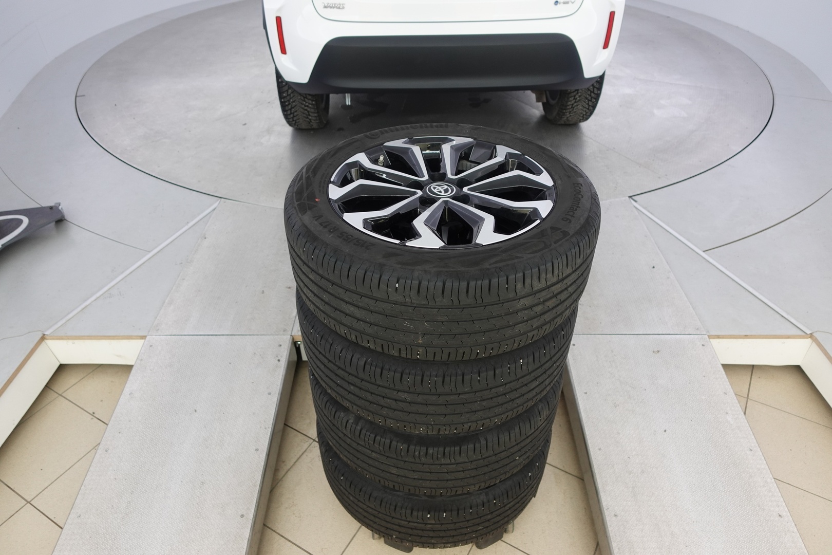 TOYOTA Yaris Cross 2025