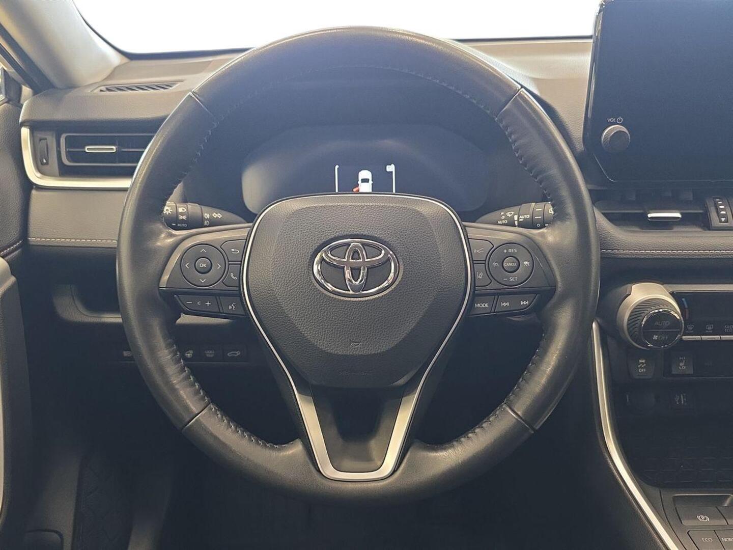 TOYOTA RAV 4 2024