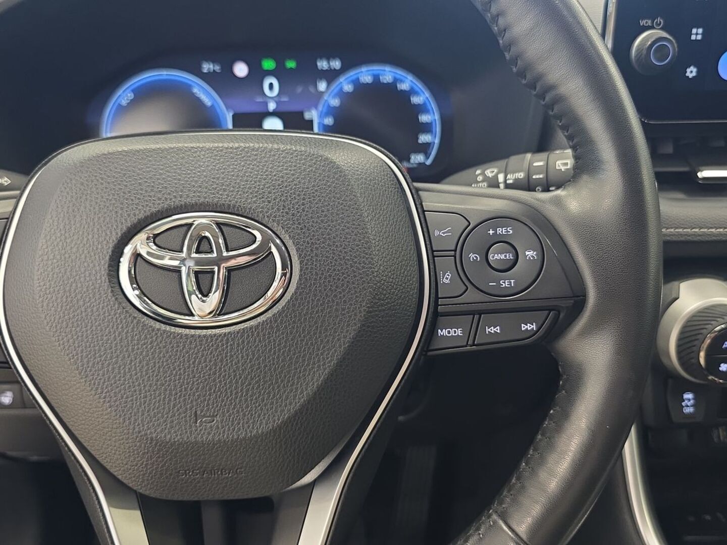 TOYOTA RAV 4 2024