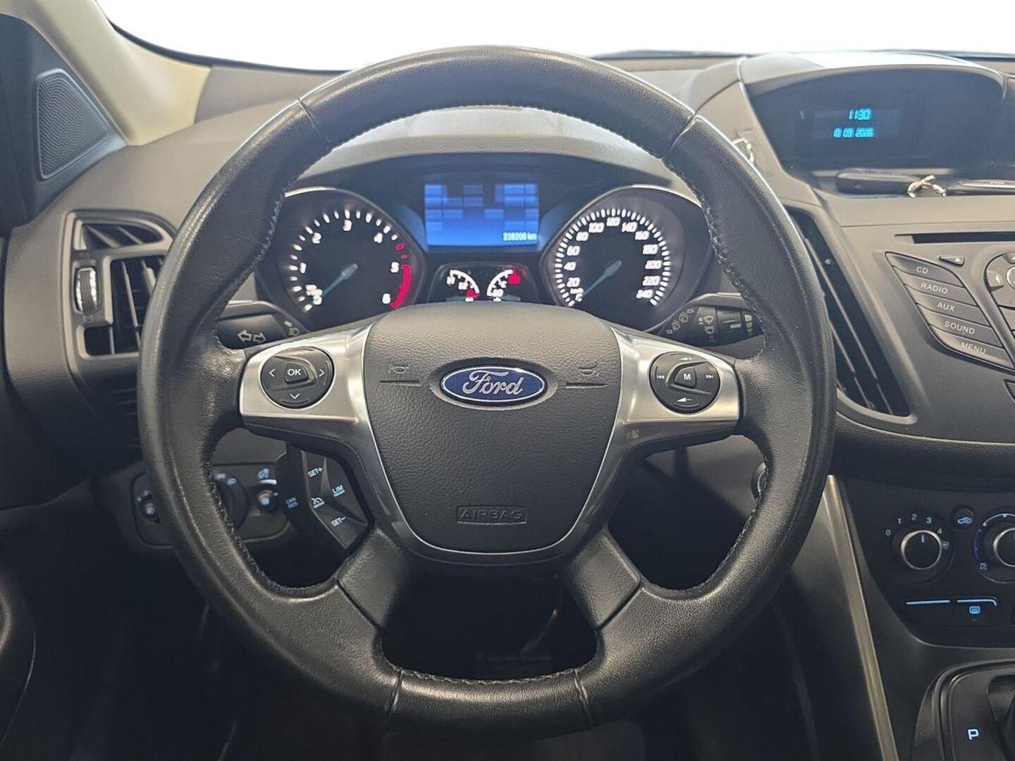 FORD Kuga 17
