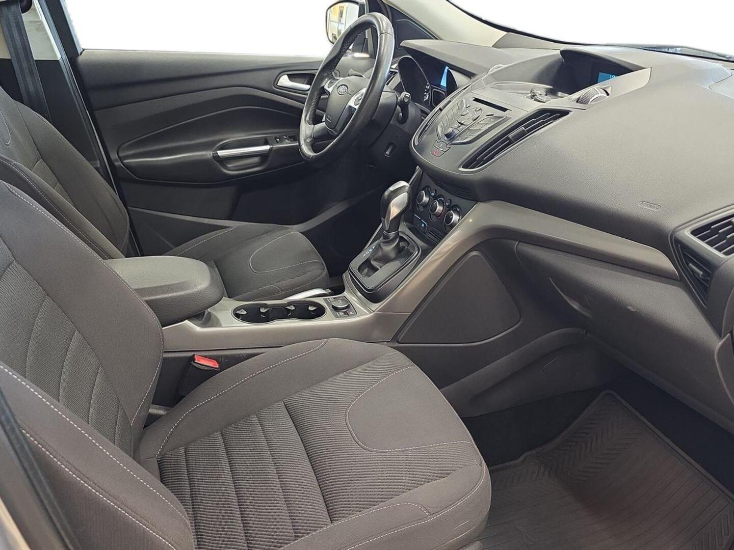 FORD Kuga 20
