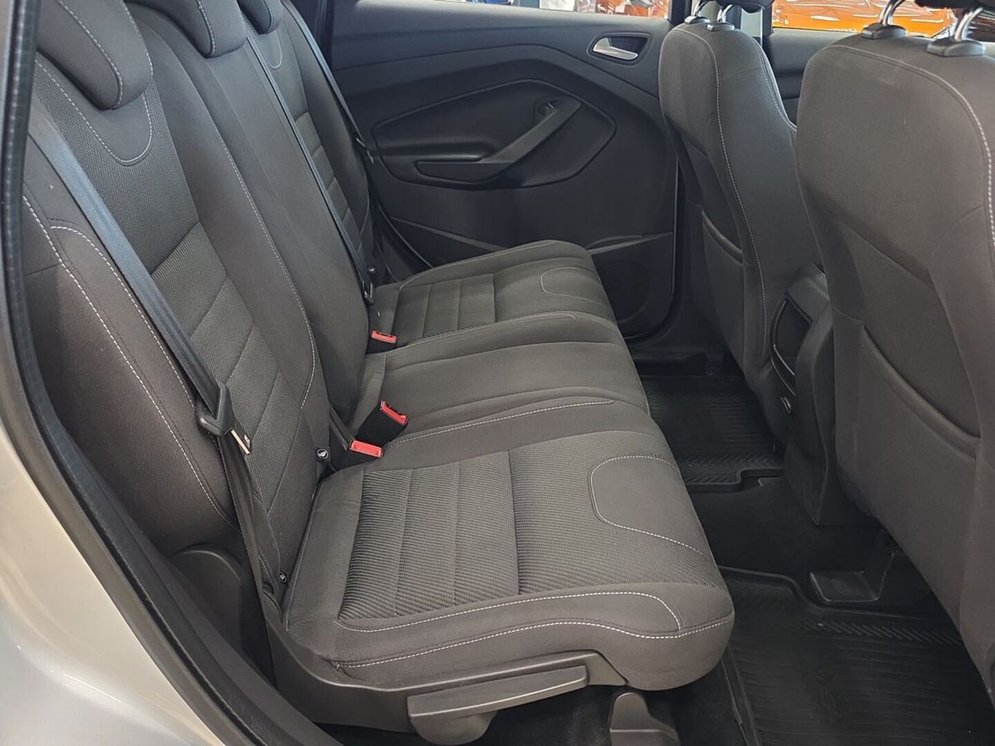 FORD Kuga 22