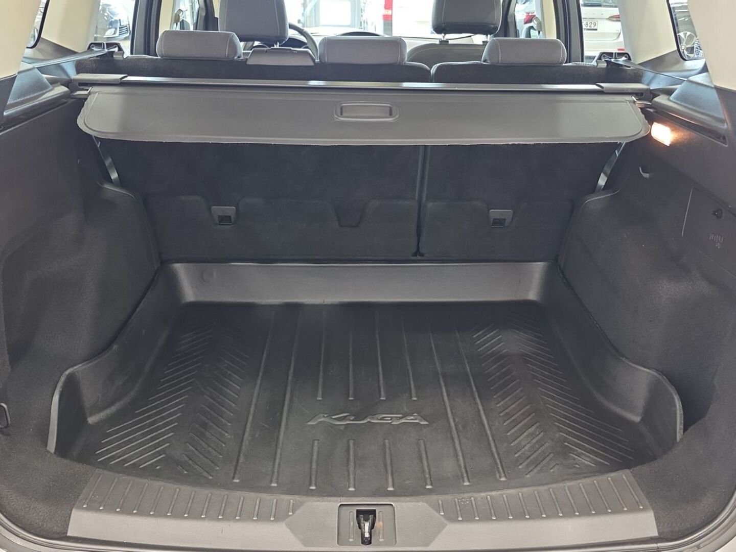 FORD Kuga 23