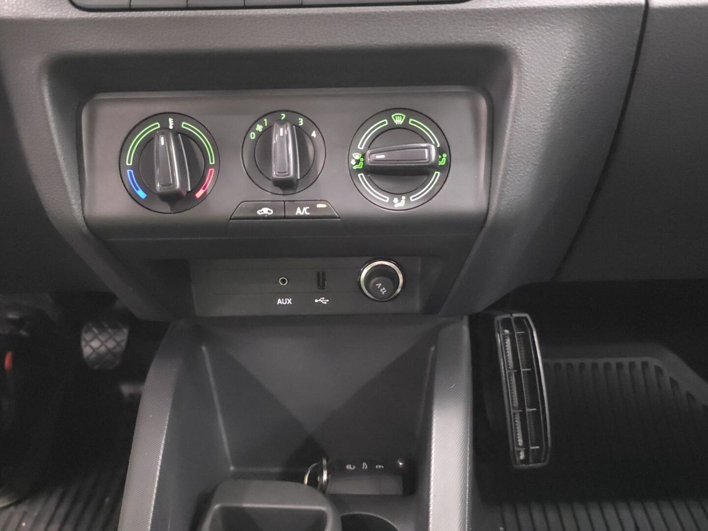 SKODA Fabia 2016