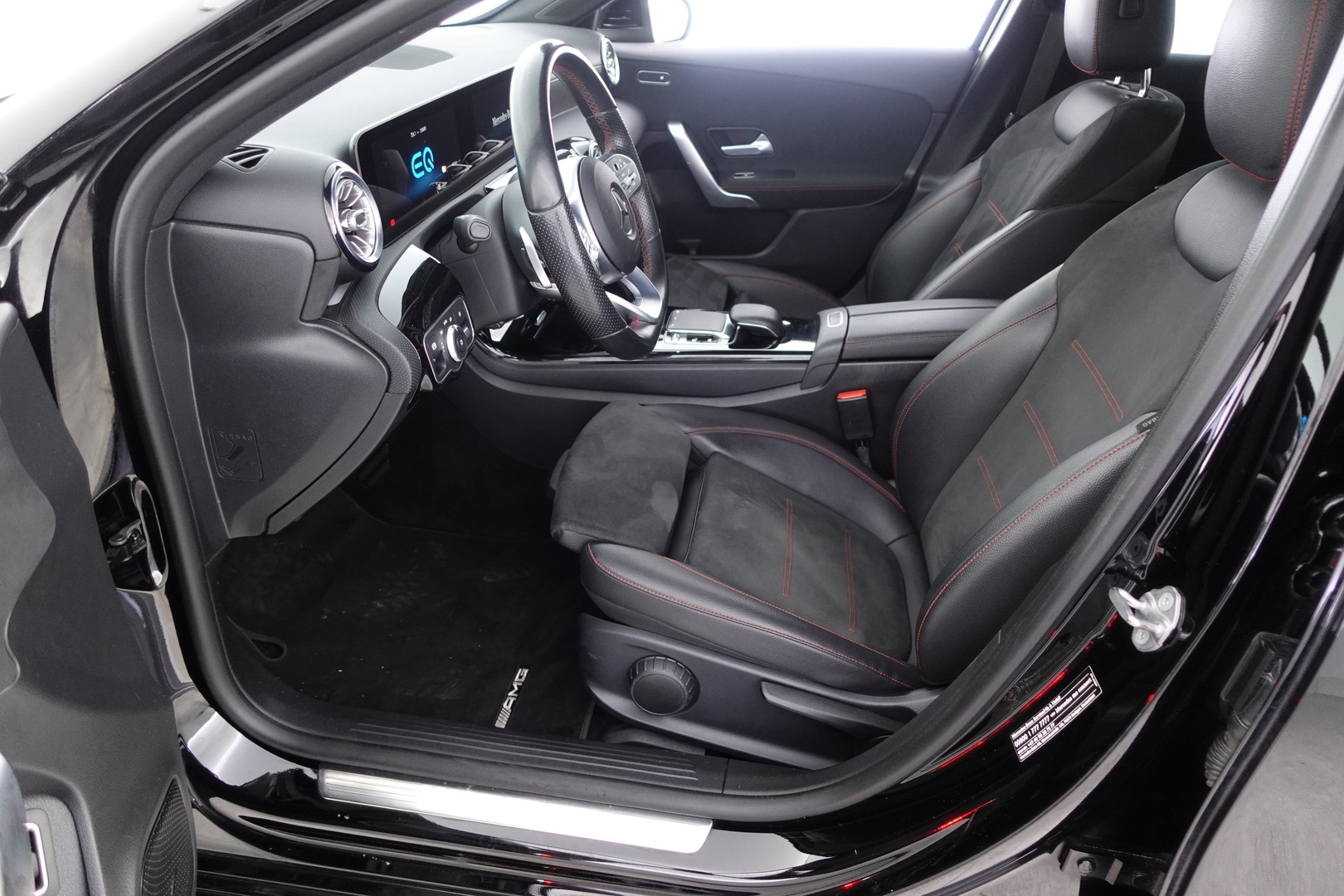 MERCEDES-BENZ A 2020