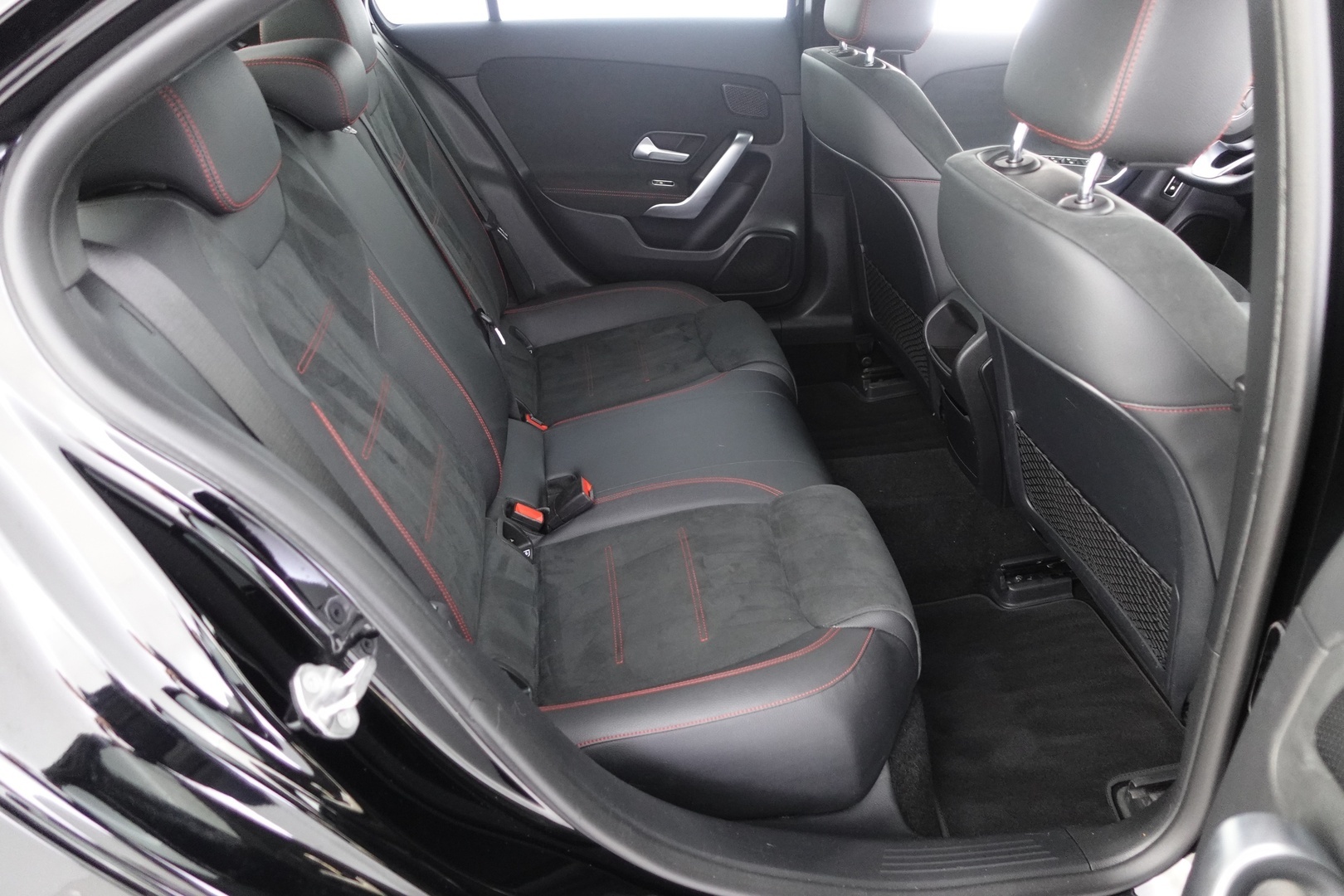 MERCEDES-BENZ A 2020