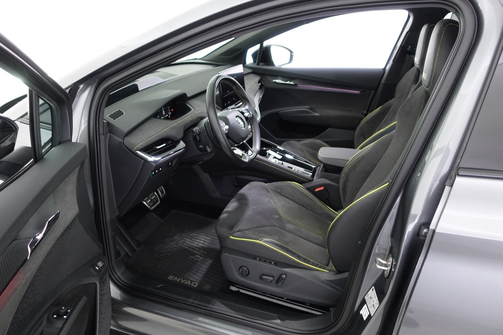 SKODA Enyaq 2023