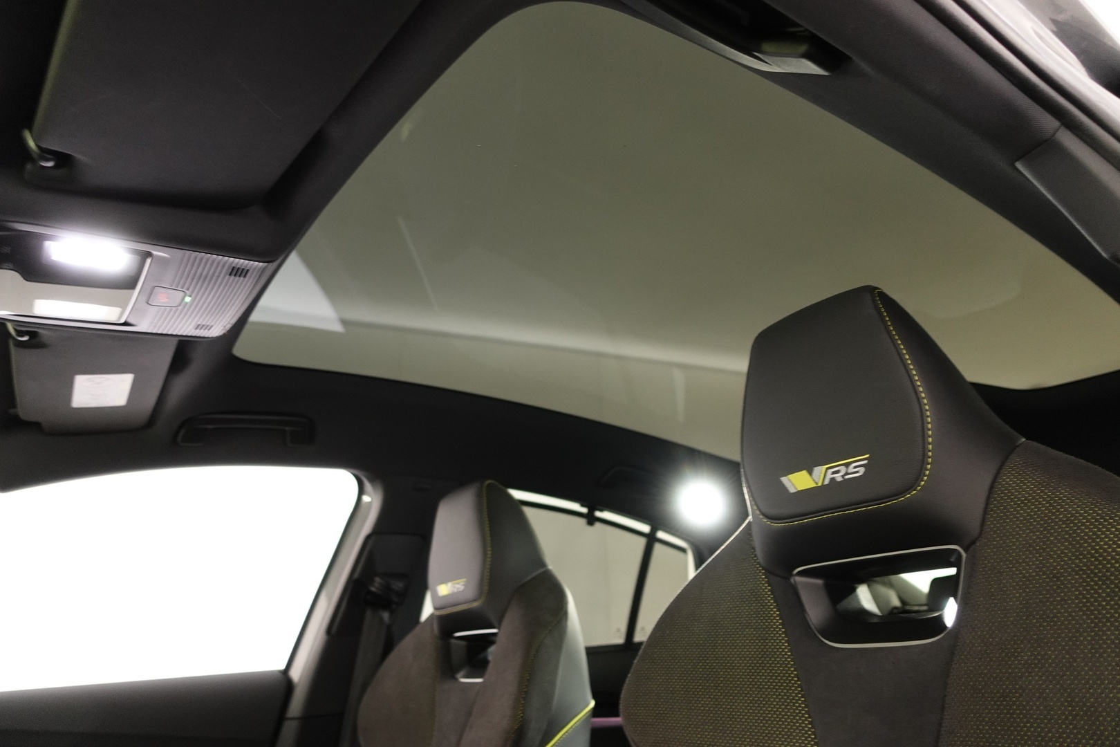 SKODA Enyaq 2023