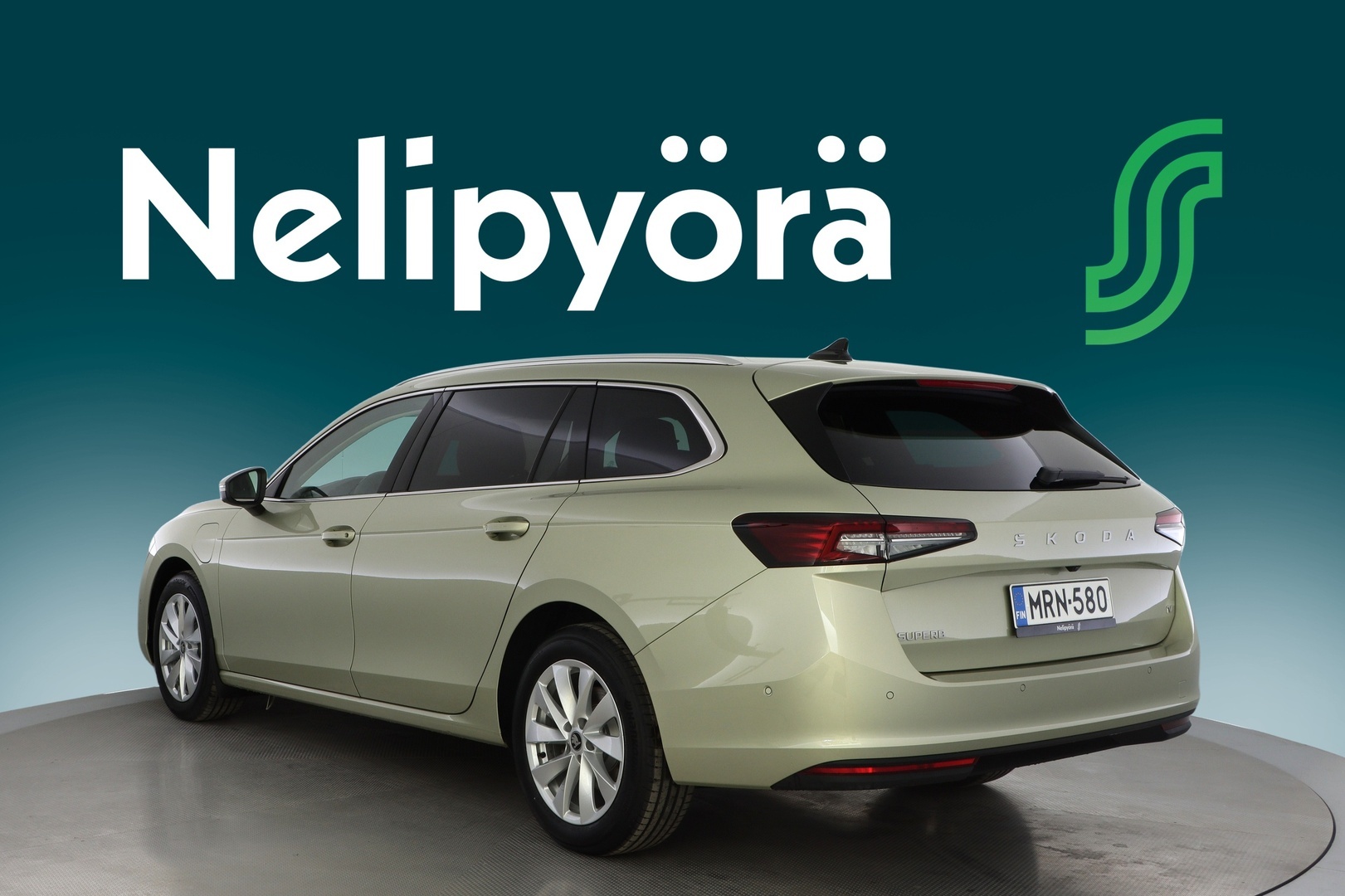 SKODA SUPERB 2025