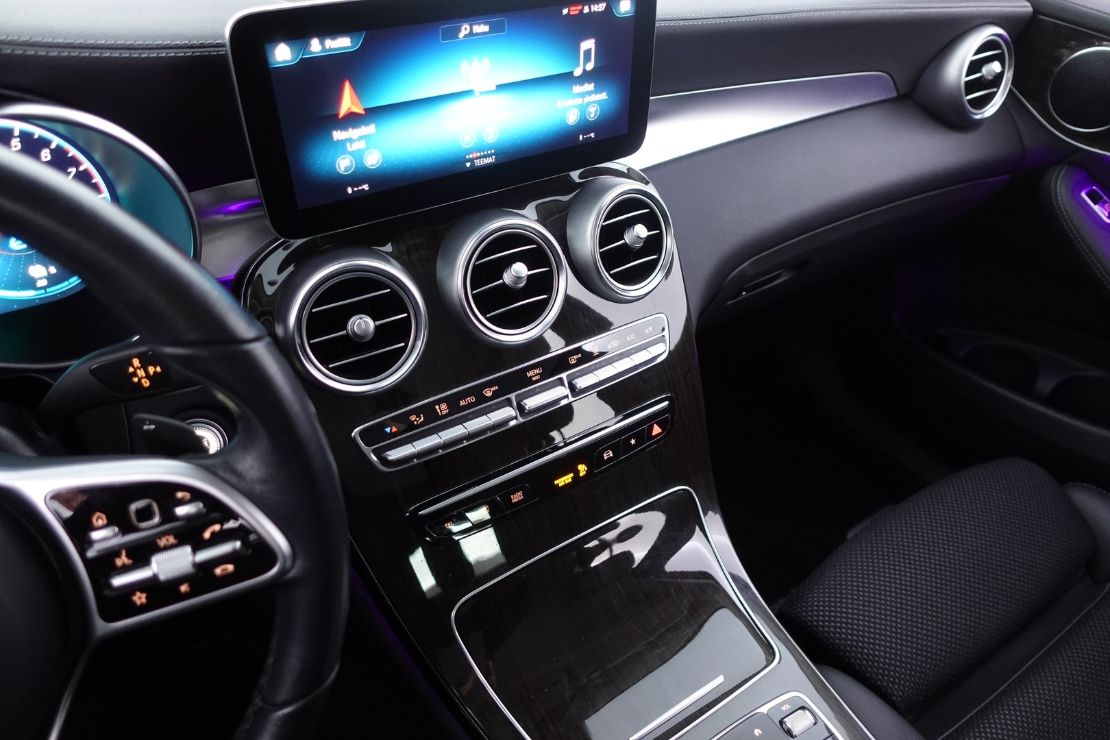 MERCEDES-BENZ GLC 2021