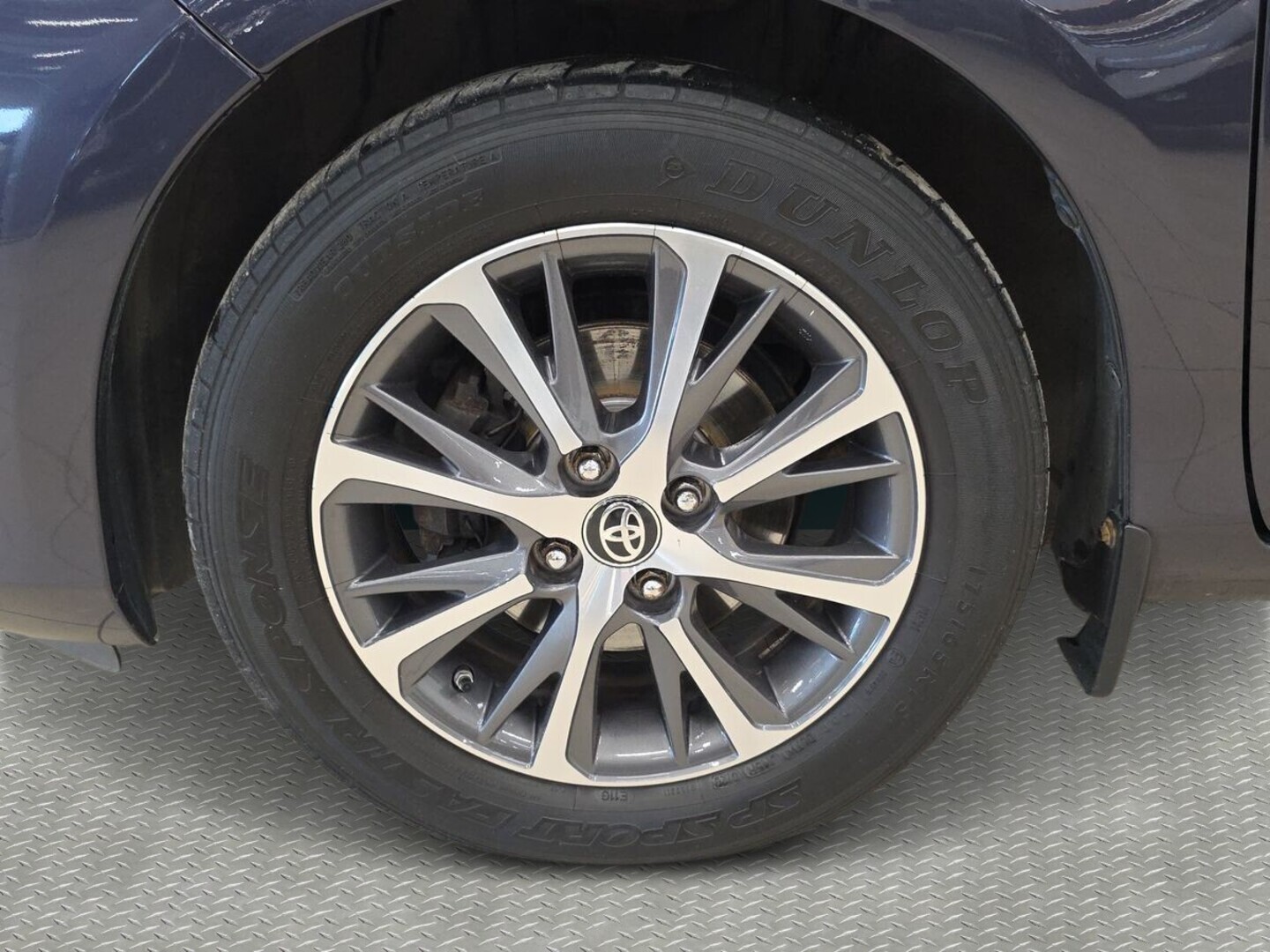 TOYOTA Yaris 2013