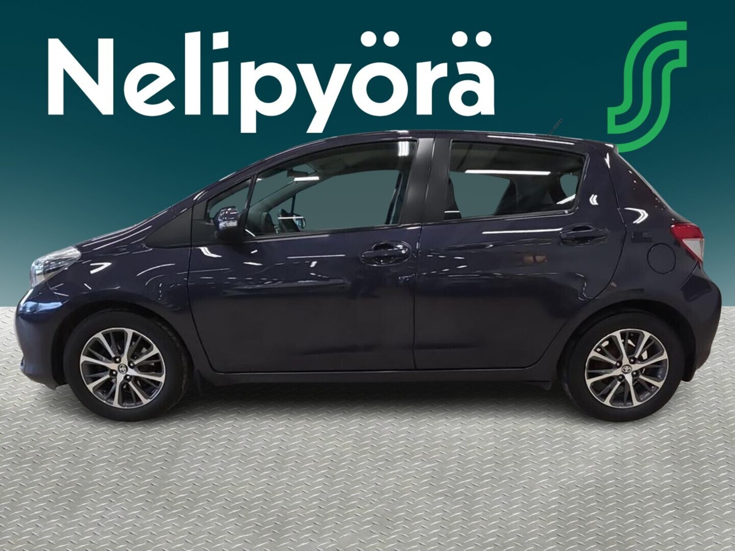 TOYOTA Yaris 2013