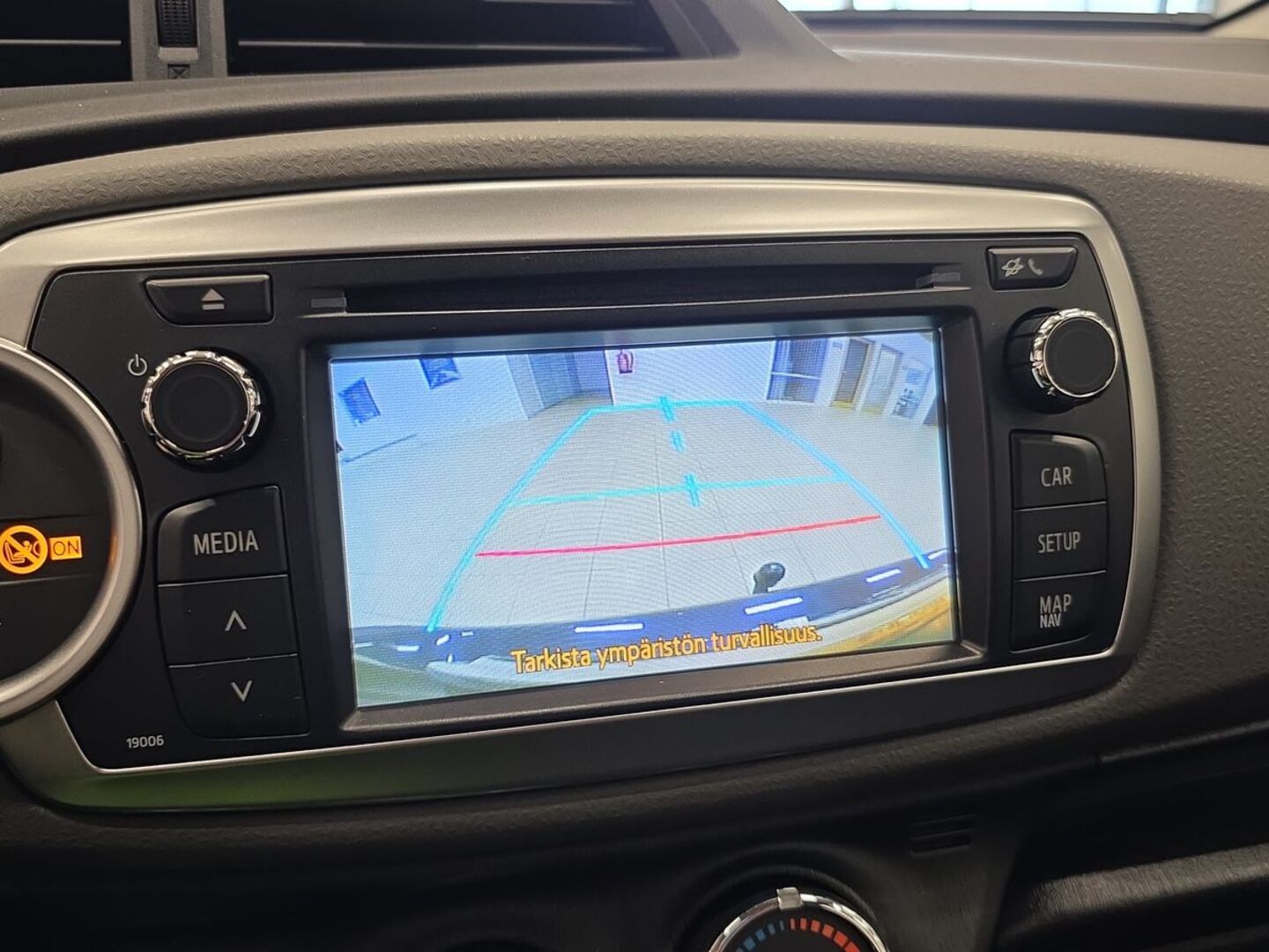 TOYOTA Yaris 2013