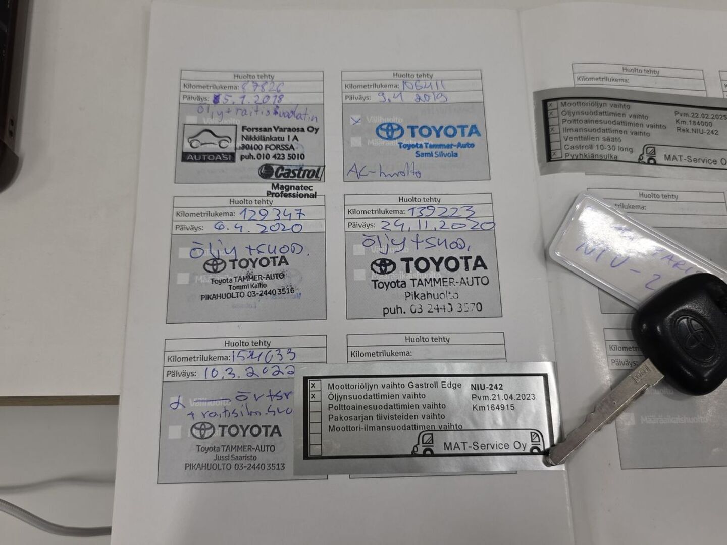 TOYOTA Yaris 2013
