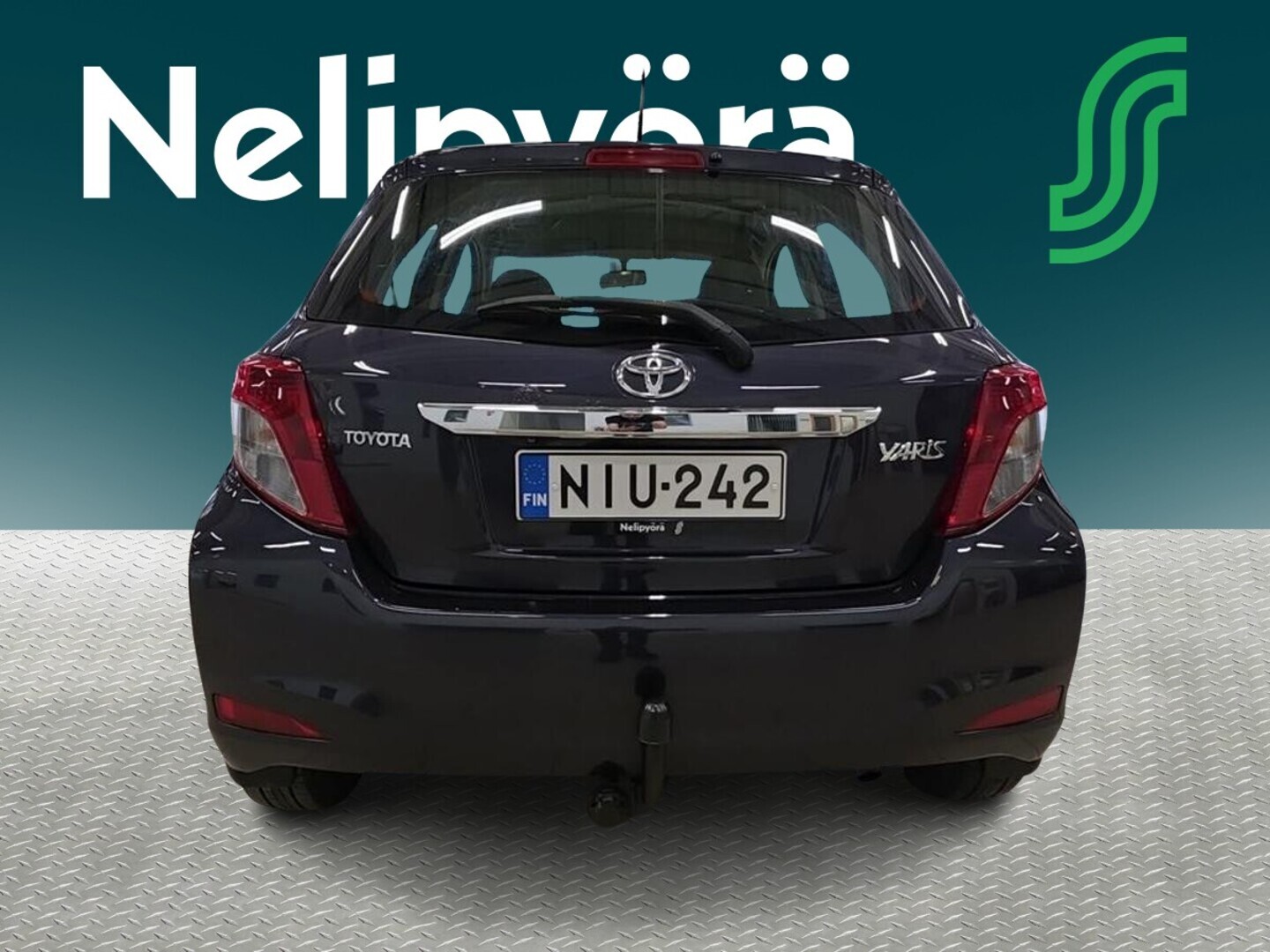 TOYOTA Yaris 2013